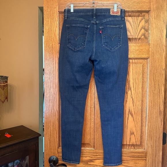 Levi's 721 High Rise Dark Blue Skinny Jeans - Picture 3 of 3